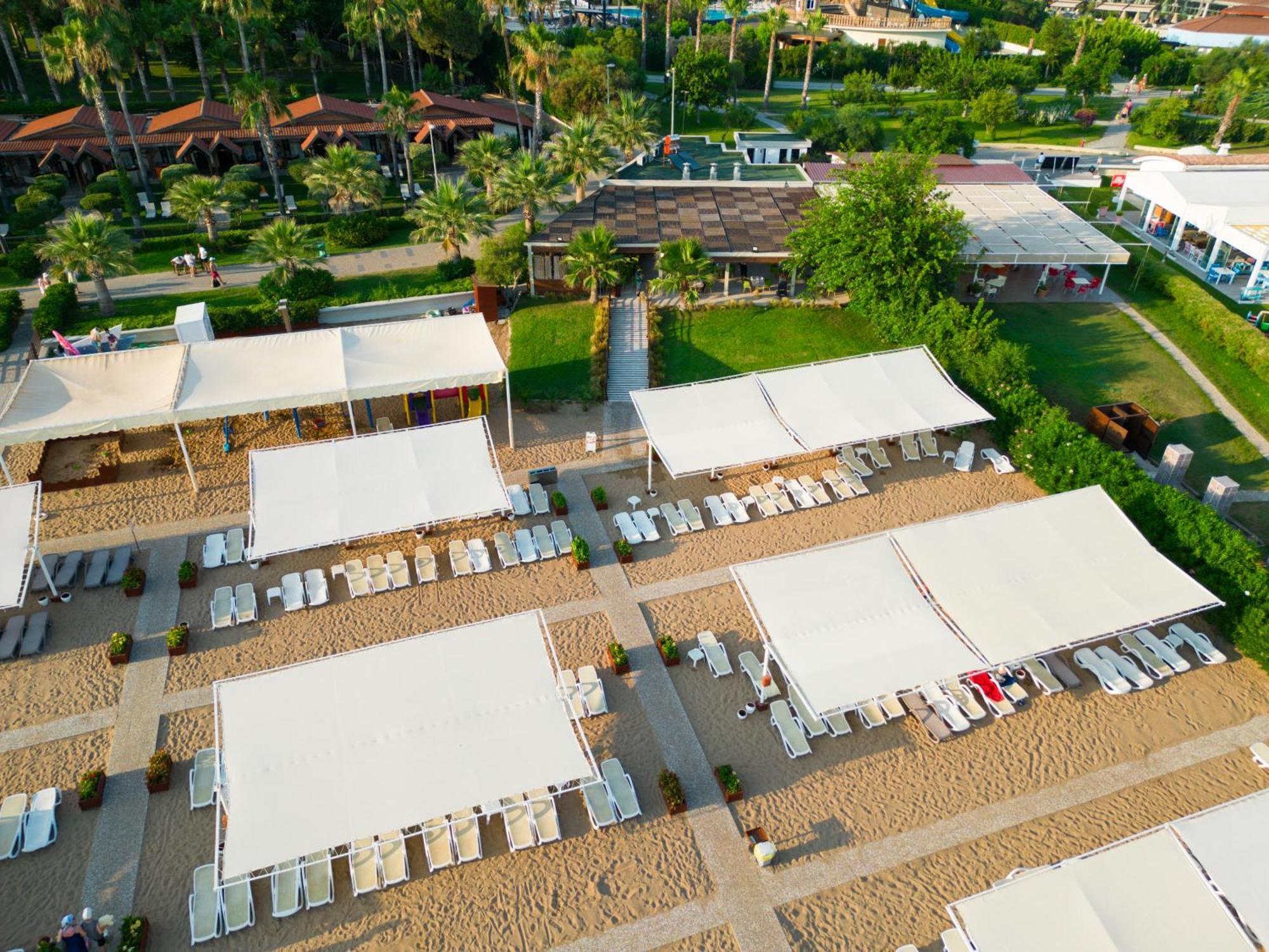 Oz Premium Resort